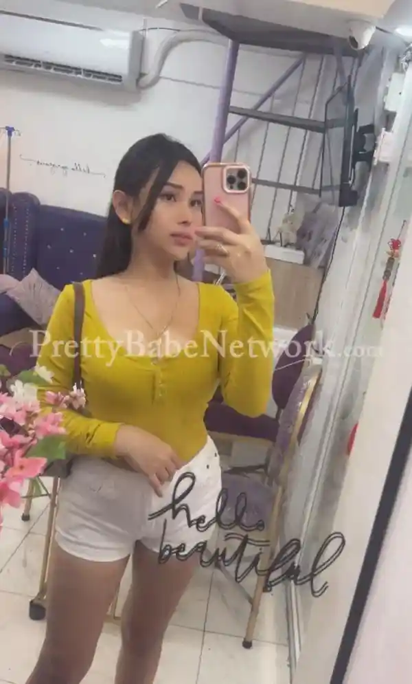 I'm Nimuel, Air Hostess & Independent Filipino Call Girl! Come for GFE or Massage