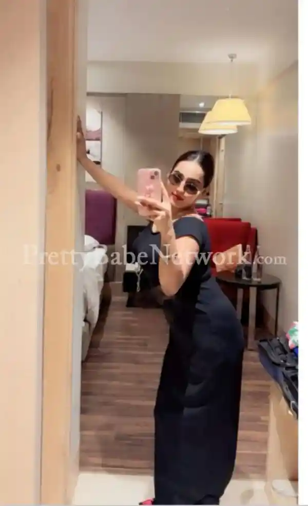 Hot College Escort Deepali in Gurgaon Sector 89 for Incall & Outcall All Over City