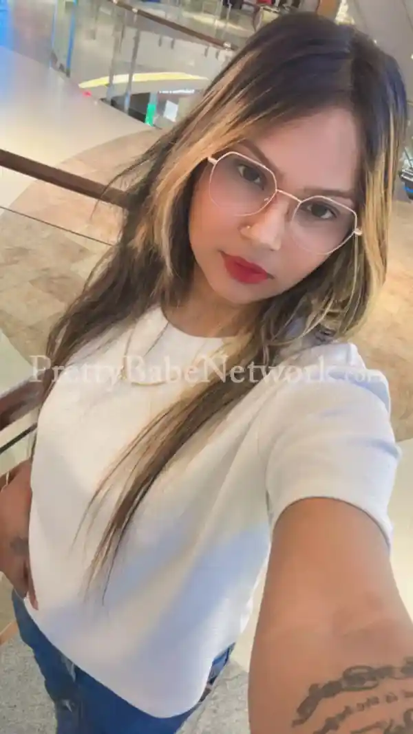 Hot College Escort Deepali in Gurgaon Sector 89 for Incall & Outcall All Over City