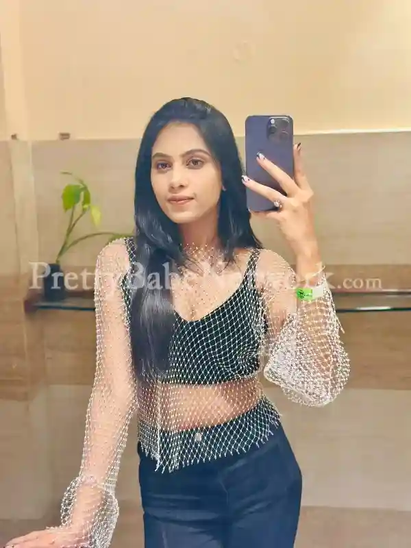 Independent College Gurgaon Escort Isha Ready to Offer Superb Blowjobs