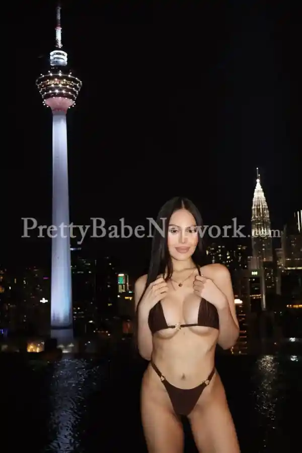 Colombian Escort Antonia in Gurgaon is Ready for Companionship & Hookup Services