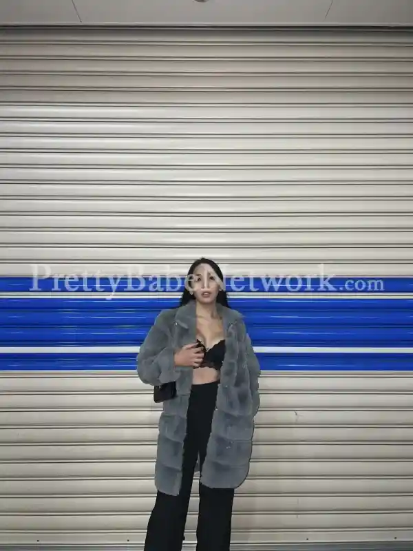 Malaysian Call Girl in Grand Hyatt, Gurgaon for Sensual Relaxation