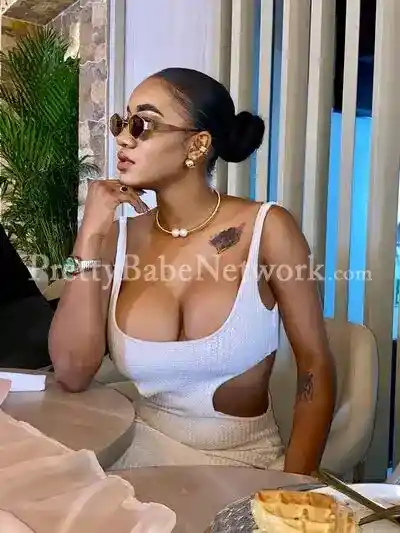 Direct Call or WhatsApp! I'm Jessy African Call Girl in DLF Phase 2, Kolkata