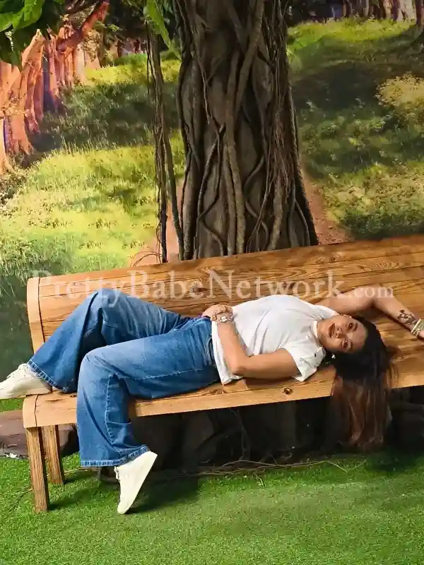 Myself Soniya- High Profile Call Girl in Gurgaon! Only for Classy Men