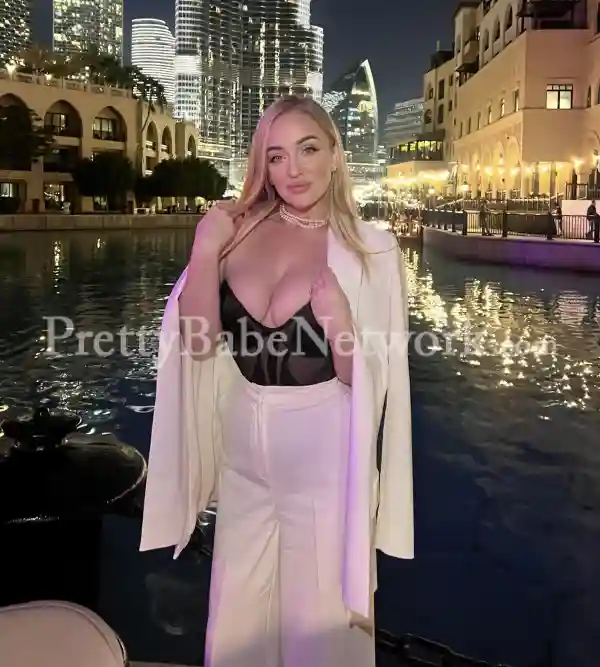 Meet Antuanna - A Model Polish Escort New in Gurgaon near Nirvana Country