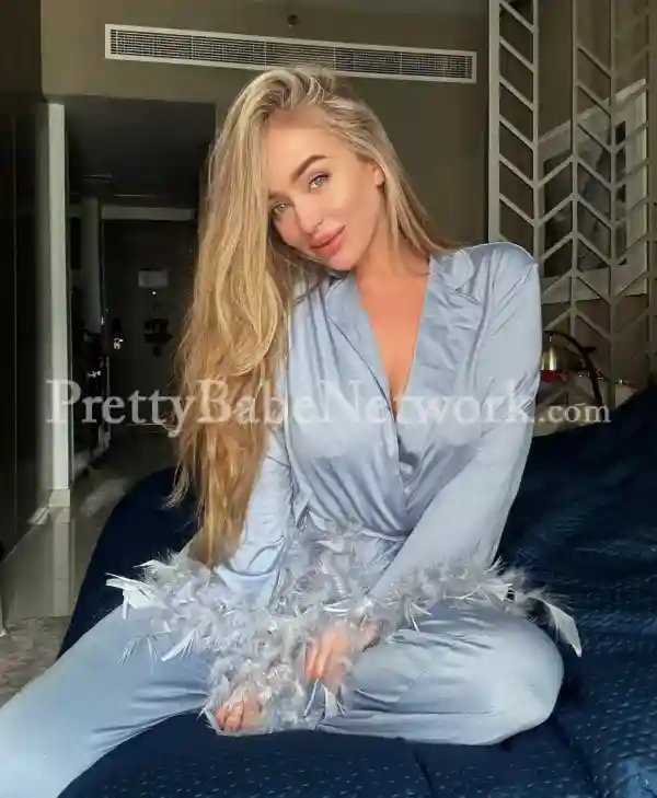 Meet Antuanna - A Model Polish Escort New in Gurgaon near Nirvana Country