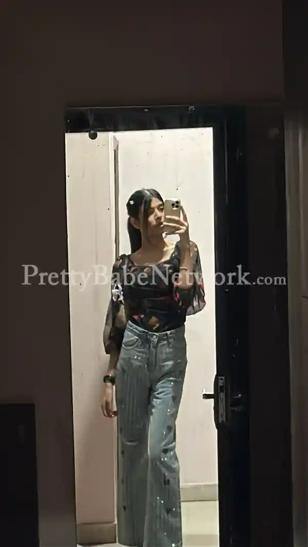 Young Model Gurgaon Escort Divyanshi Offers Intimate Lovemaking Sessions