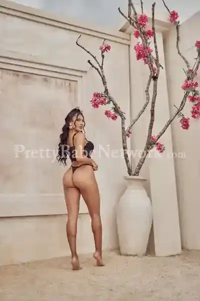 I'm Tatiana! Ideal Russian Escort in Gurgaon for Girlfriend Experiences