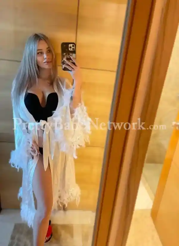 Zoya - Russian Call Girl Available in Gurgaon 5* Hotels! Meet Me for Passionate Sex