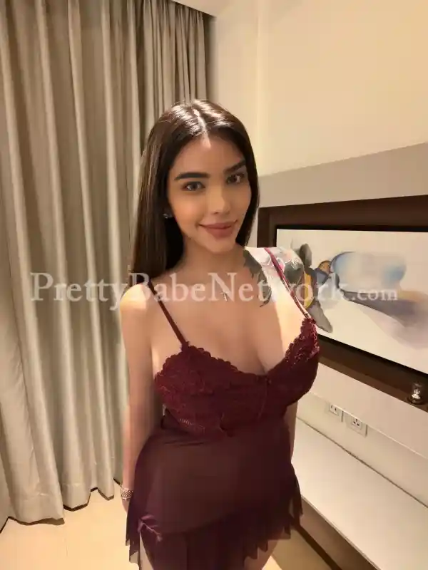 Safa- Model Arab Escort in Gurgaon 5* Hotels near Southern Peripheral Road