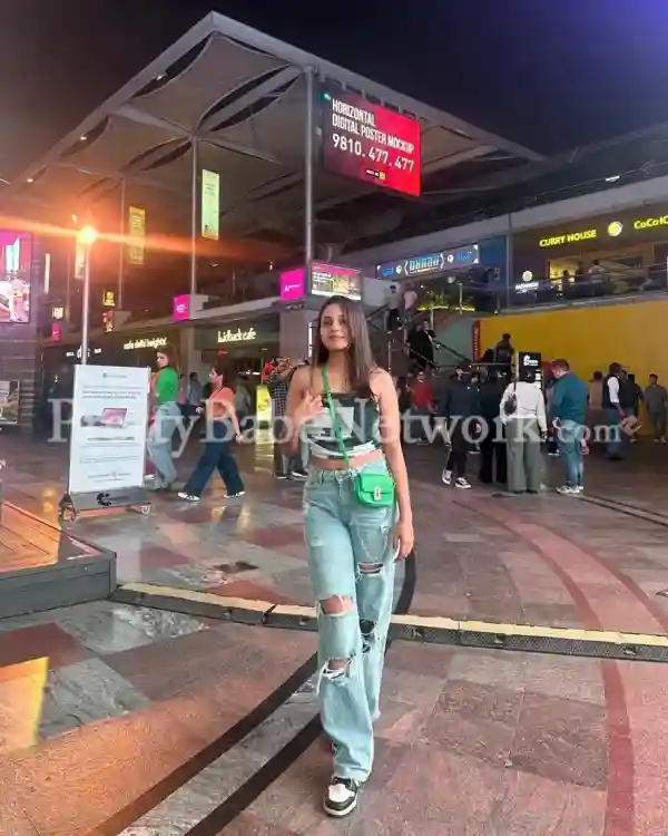 Struggling Actress Escort in Gurgaon Suhana! Service in Only 3/4/5-star Hotels