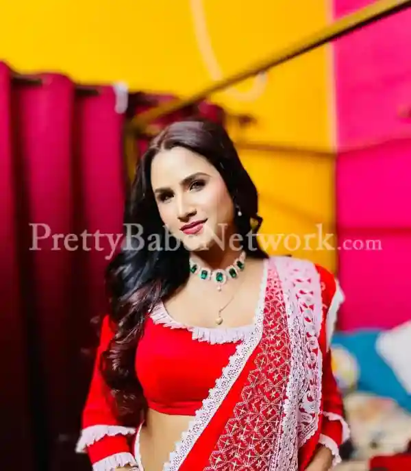 Meet Me at Sector 31, and I'll Become Your Favorite Bhabhi Call Girl in Gurgaon