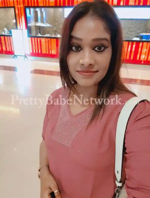 Call or Message for Single Shot or Night! Housewife Escort in Gurgaon, Living near Sector 31